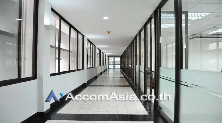 unit Office space For Rent in Silom, Bangkok  near BTS Sala Daeng (13002152)